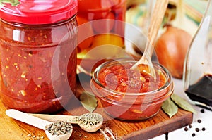 Conservazione salsa pomodoro conserve 