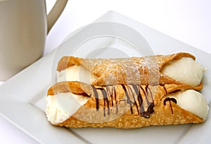 Cannoli Pastry Dessert
