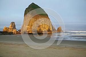 Cannon Beach, Haystack Rock, Oregon