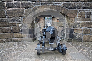 Cannon and wall of Edinburgh castle