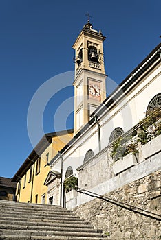 Canonica al Lambro, church