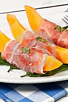 Cantaloupe and raw ham
