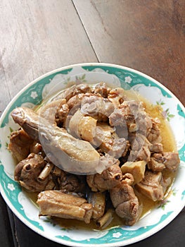 Cantonese food duck stew