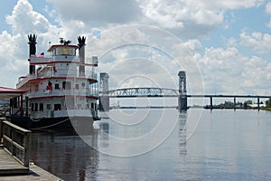 Cape Fear Memorial Bridge