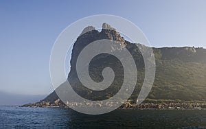 Cape Town is a coastal view of the sea, like a full nose
