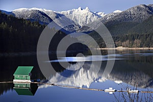 Capilano Lake Snowy Two Lions Mountains Vancouver