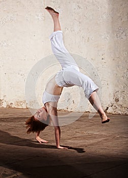 Capoeria Cartwheel Demonstration