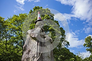 Capping of the statue of Thomas Carlyle photo