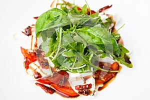 Caprese salad with ruccola