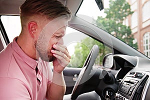 Car air conditioner odor: facing the bad photo
