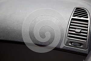 Car air conditioning air vent