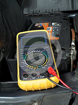 Car battery voltage checking