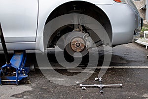 Car brake disc without wheel
