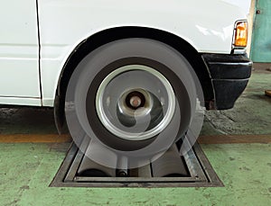 Car brake testing system