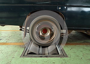 Car brake testing system