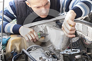 Car carburetor repair