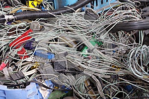 Car electric wiring set recycling