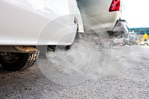 Car exhaust pipe comes out strongly of smoke