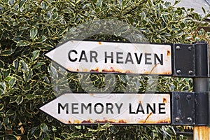 Car Heaven and Memory Lane signs