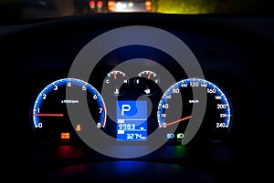 Car instrument panel