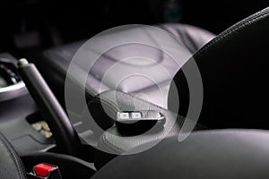 Car key with remote control black