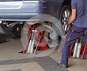 Car repair shop tire change