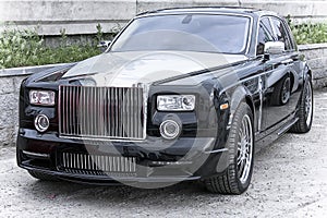 Luxury car Rolls Royce Phantom photo
