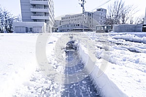 Car roll texture on snow