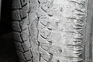 car tire, increased tire edge wear, macro