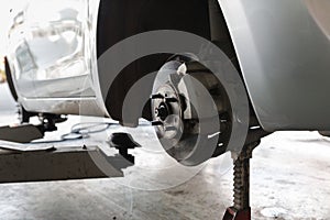 car in tire replacement service