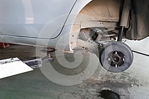 car in tire replacement service