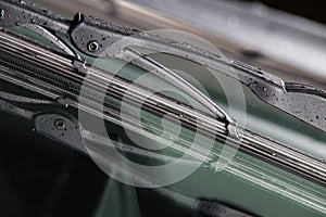 Car windshield wiper