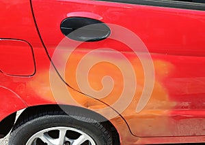 A car with wrong color paintjob repair