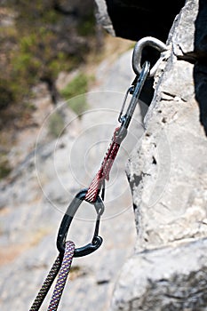 CARABINER AND CLIMBING ROPE