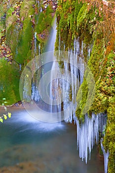 Carambanos de hielo, Orbaneja del castillo, Burgos