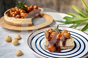 Caramel macadamia cheesecake