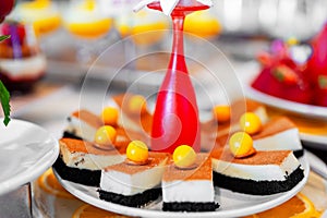 Caramel pudding cake