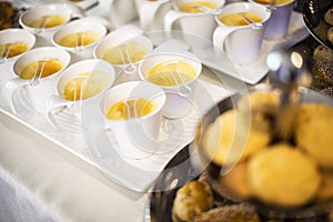 Caramel pudding for a cold meal