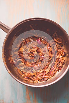 Caramelized onion in a kettle