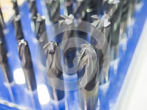 Carbide cutting tool for cutting precision part