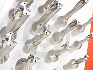 Carbide cutting tool for cutting precision part