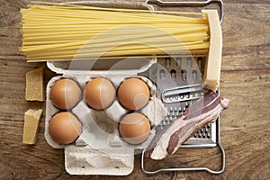 Carbonara pasta sauce ingredients
