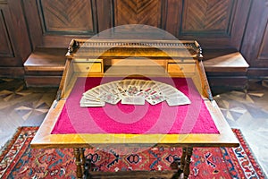 Card table