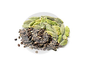 Cardamom Isolated, Green Cardamon Seeds, Dry Kardamon, Cardamum Spice, Genera Elettaria Beans