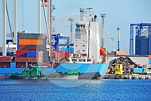 Cargo and bunker ship