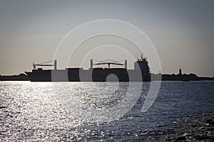 Cargo container ship at crosslight