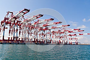 Cargo Cranes