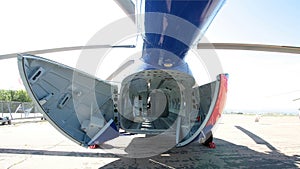 Cargo helicopter fuselage