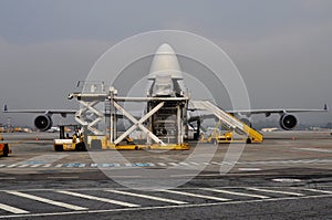 Cargo plane loading