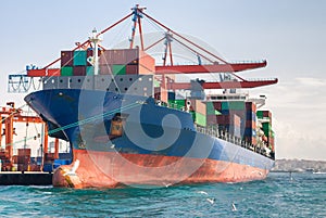 Cargo ship with containers